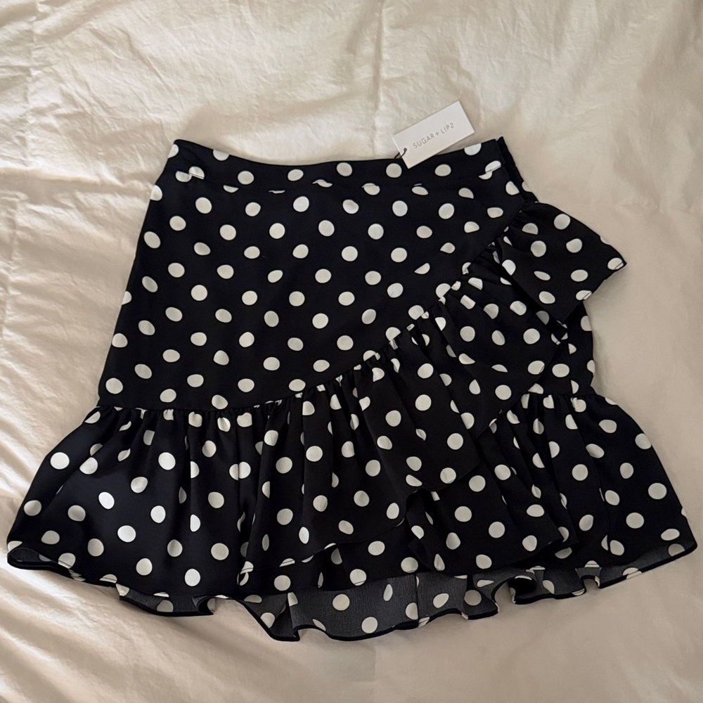 NWT Sugar + Lip2 black and white polka dot ruffled skirt
